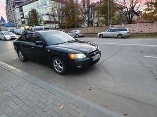 Hyundai Sonata foto 1