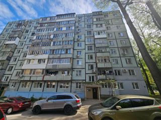 Apartament cu 2 camere, 60 m², Buiucani, Chișinău foto 1