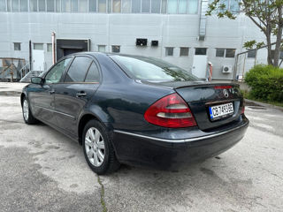 Mercedes E-Class foto 3