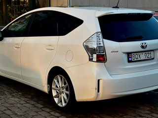 Toyota Prius + foto 5