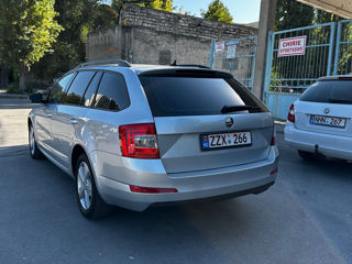 Skoda Octavia foto 6