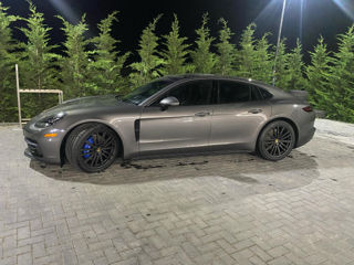 Porsche Panamera foto 2