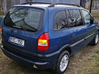 Opel Zafira foto 6