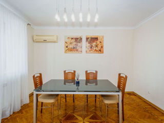 Apartament cu 4 camere, 220 m², Buiucani, Chișinău foto 9