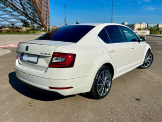 Skoda Octavia foto 3