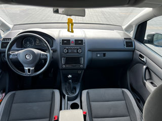 Volkswagen Touran foto 7