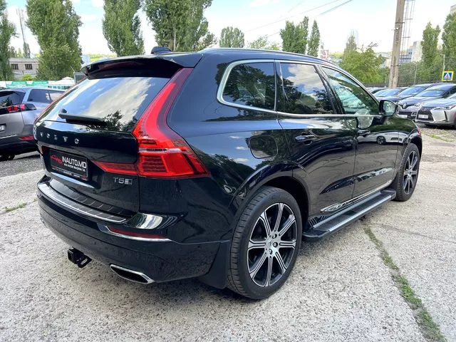 Volvo XC60 2018 — 3