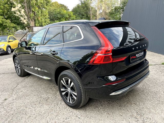Volvo XC60 2021 — 2