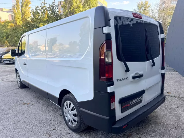 Renault Trafic 2016 — 2