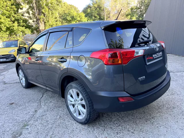 Toyota Rav 4 2013 — 2