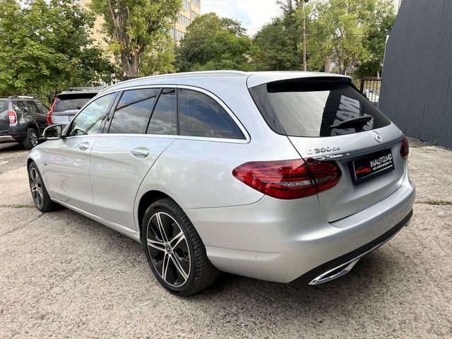 Mercedes C-Class 2020 — 2