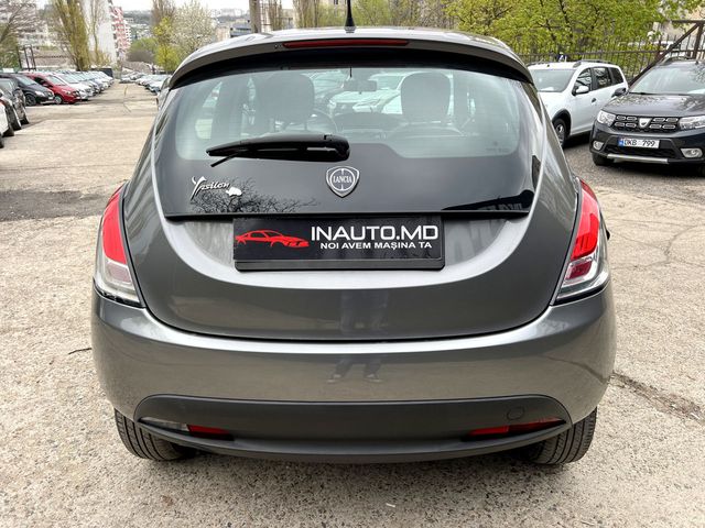 Lancia Ypsilon 2014 — 3
