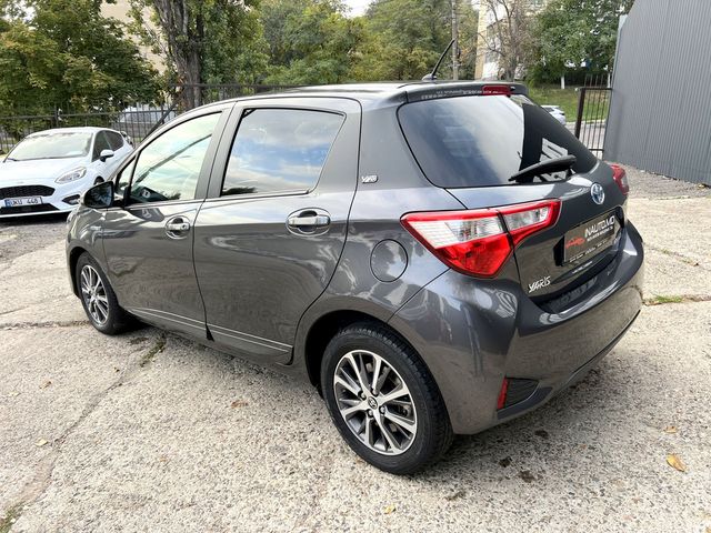 Toyota Yaris 2020 — 2