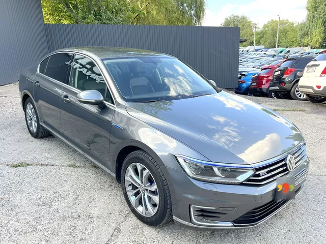 Volkswagen Passat 2015 — 2
