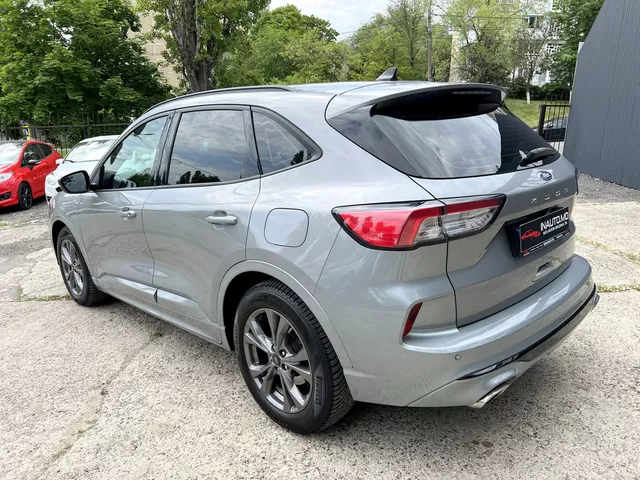 Ford Kuga 2022 — 2