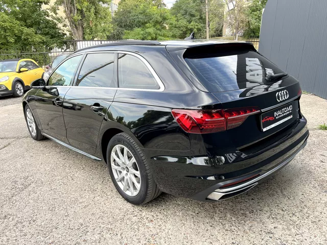 Audi A4 2022 — 2
