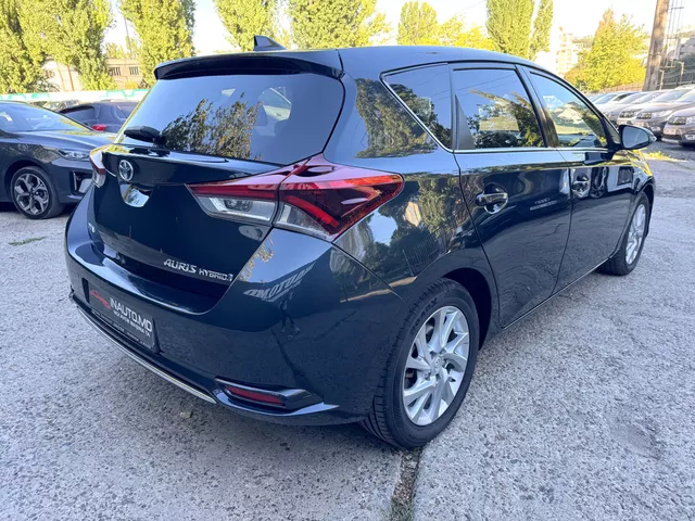 Toyota Auris 2015 — 3