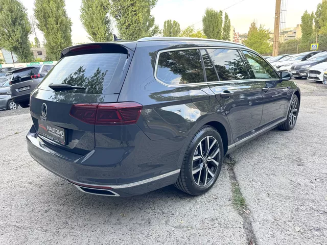 Volkswagen Passat 2021 — 3