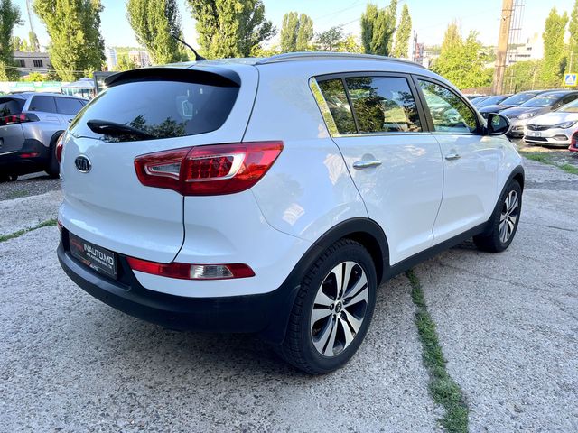 KIA Sportage 2011 — 3