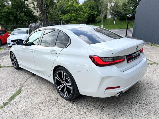 BMW 3 Series 2023 — 2