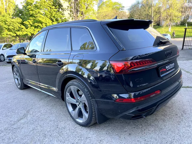 Audi Q7 2020 — 2