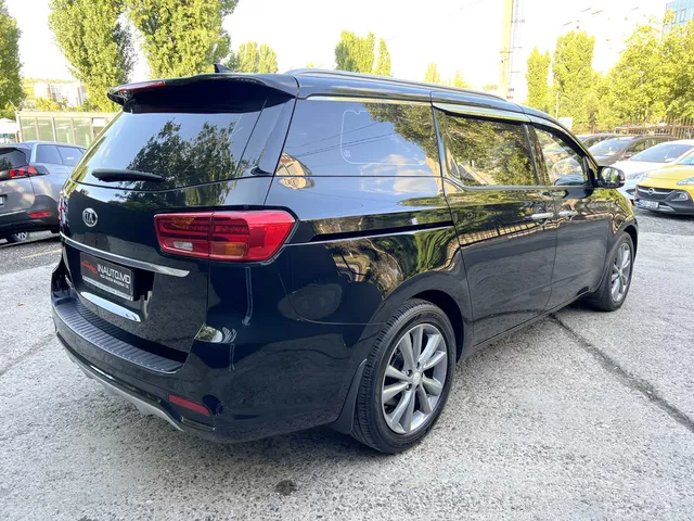 KIA Carnival 2018 — 3
