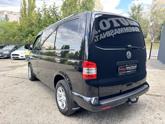 Volkswagen Transporter 2010 — 2