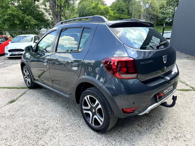 Dacia Sandero Stepway 2018 — 2