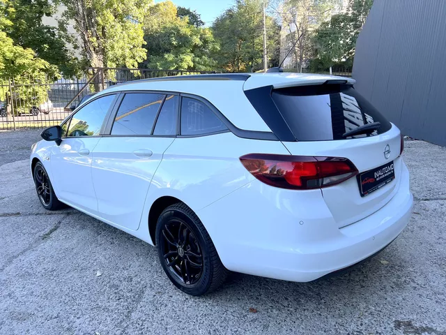 Opel Astra 2021 — 2