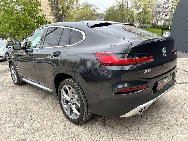 BMW X4 2021 — 2