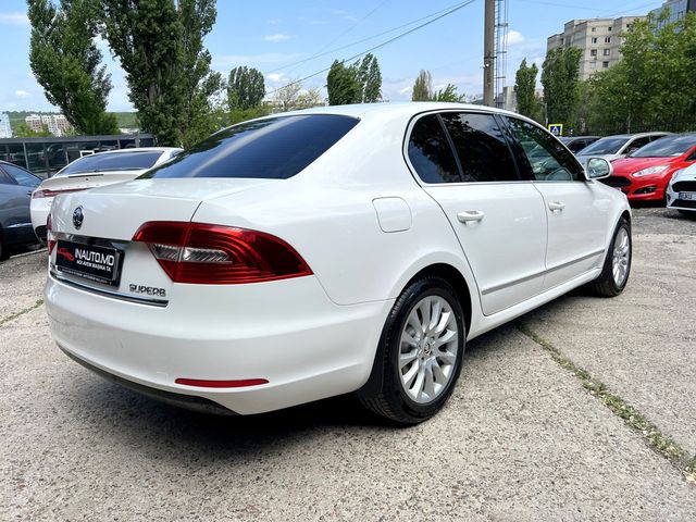 Skoda Superb 2014 — 3