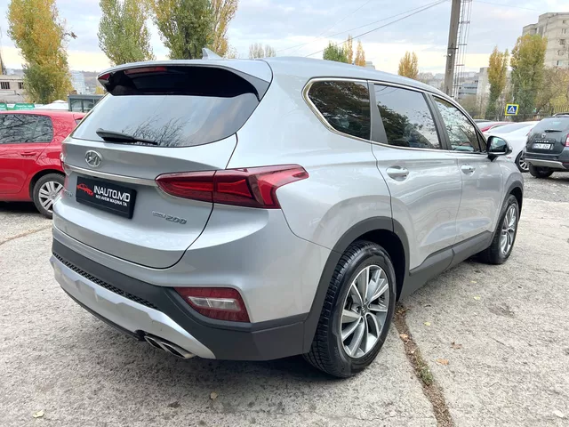 Hyundai Santa FE 2018 — 3