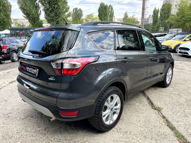 Ford Escape 2016 — 3