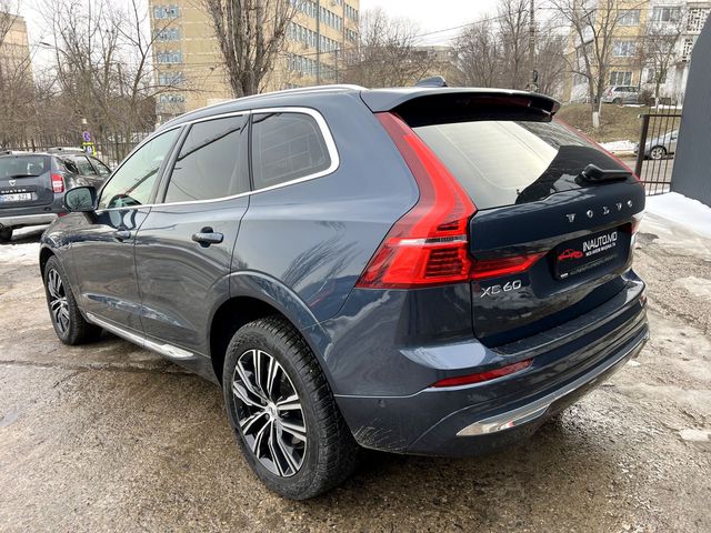 Volvo XC60 2021 — 2