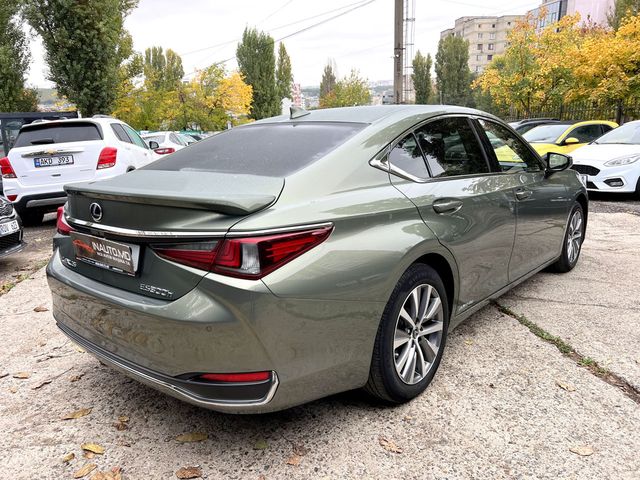 Lexus ES Series 2021 — 3