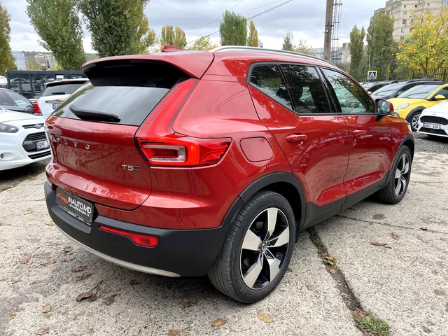 Volvo XC40 2019 — 3