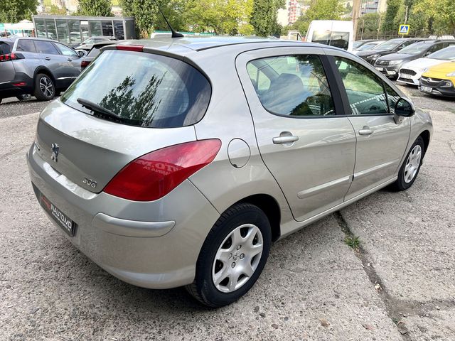 Peugeot 308 2010 — 3