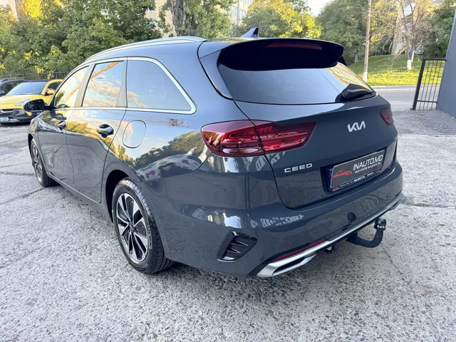 KIA Ceed 2023 — 2