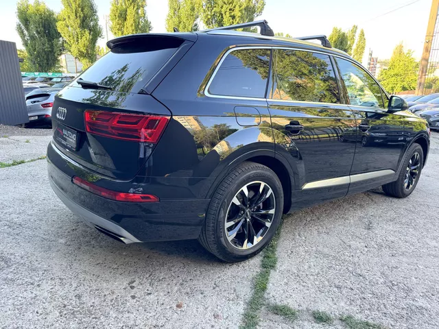 Audi Q7 2019 — 3