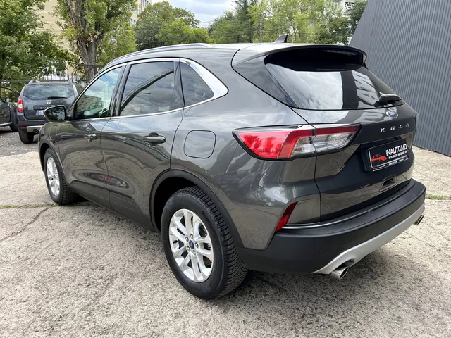 Ford Kuga 2021 — 2