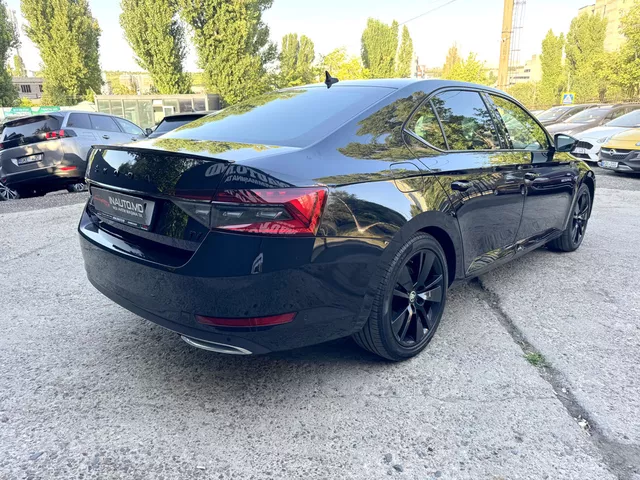Skoda Superb 2019 — 3