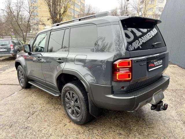 Toyota Land Cruiser Prado 2025 — 2