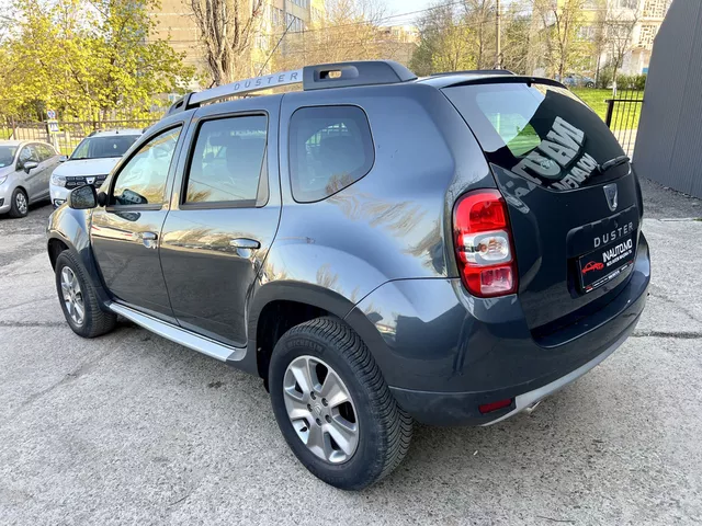 Dacia Duster 2015 — 2