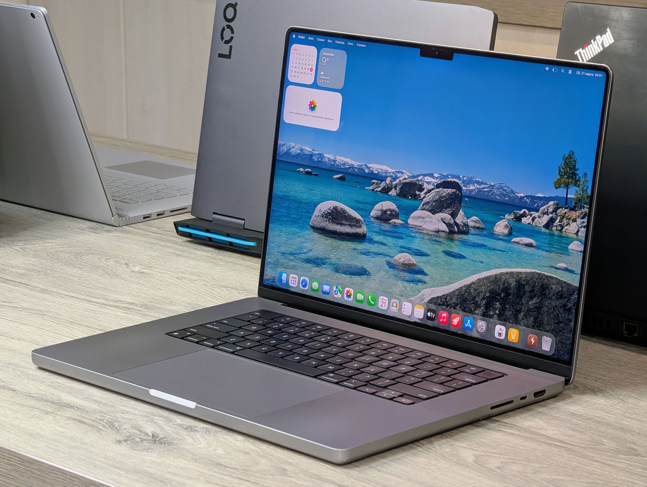 Apple MacBook Pro 16