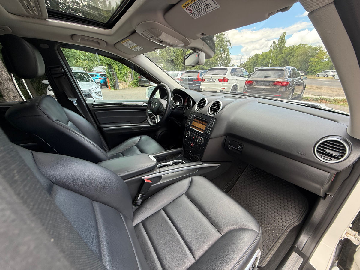 Mercedes M-Class