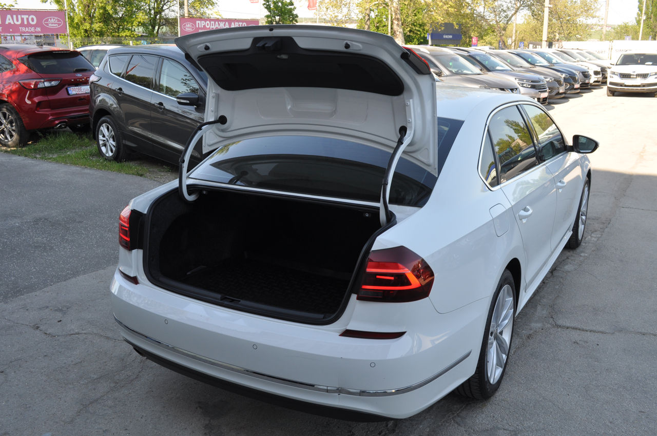 Volkswagen Passat
