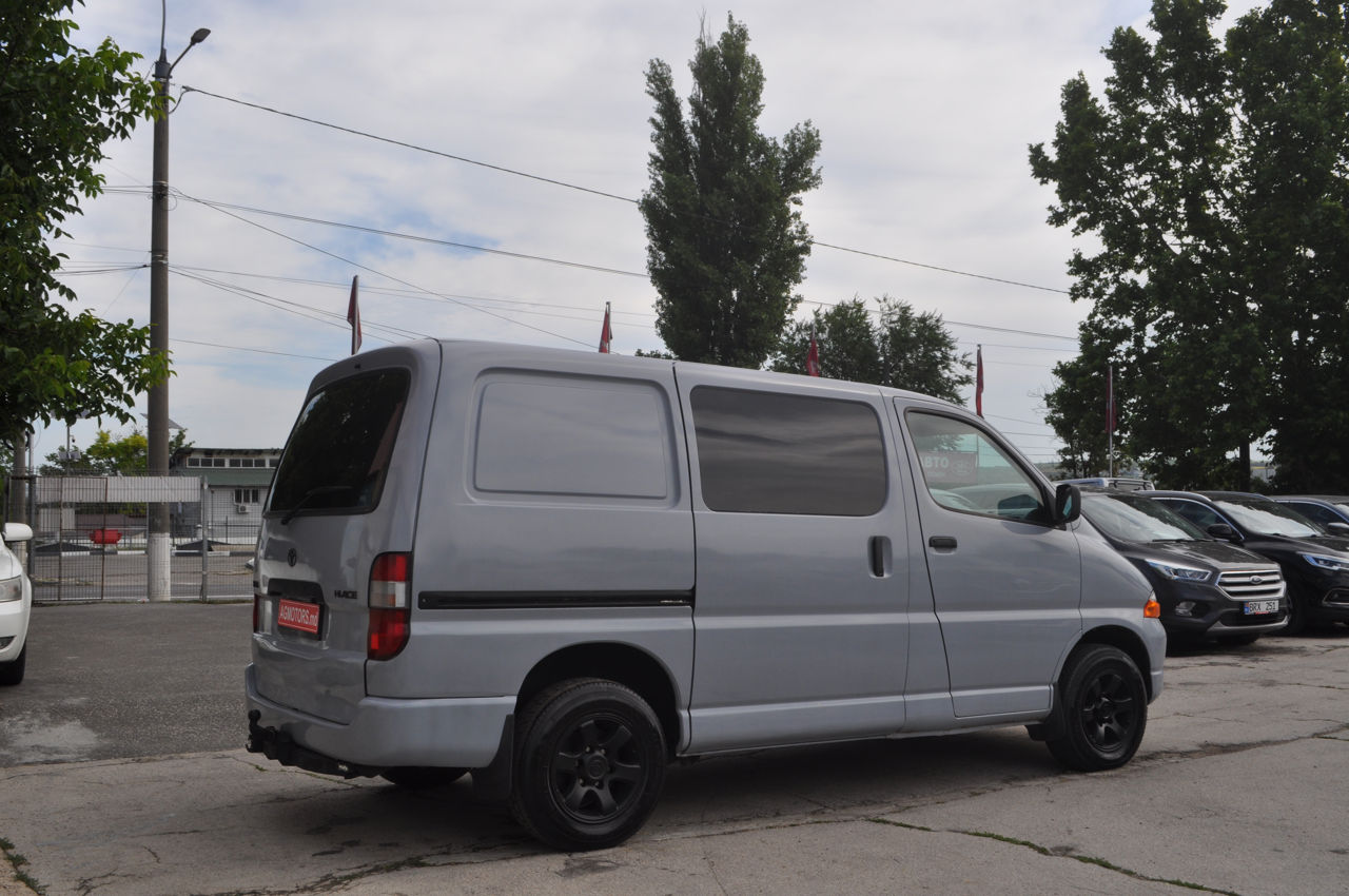 Toyota Hiace