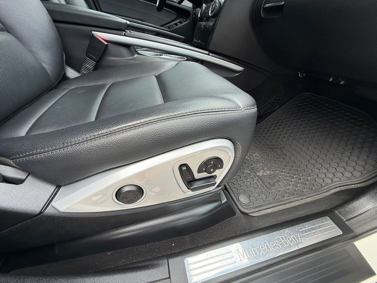 Mercedes M-Class
