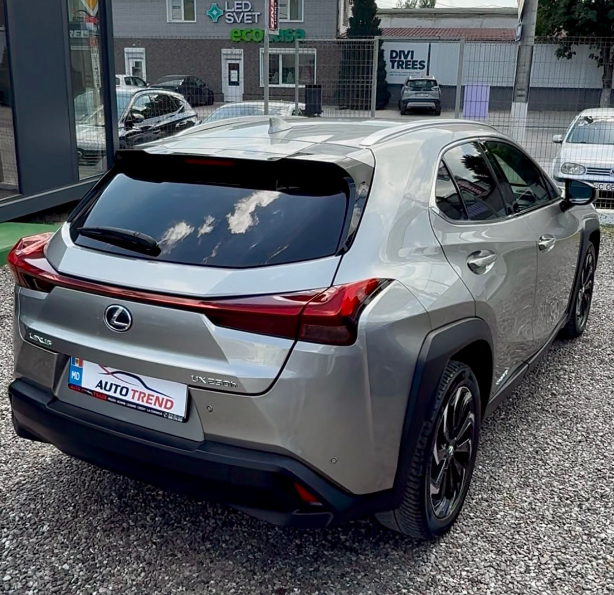 Lexus UX