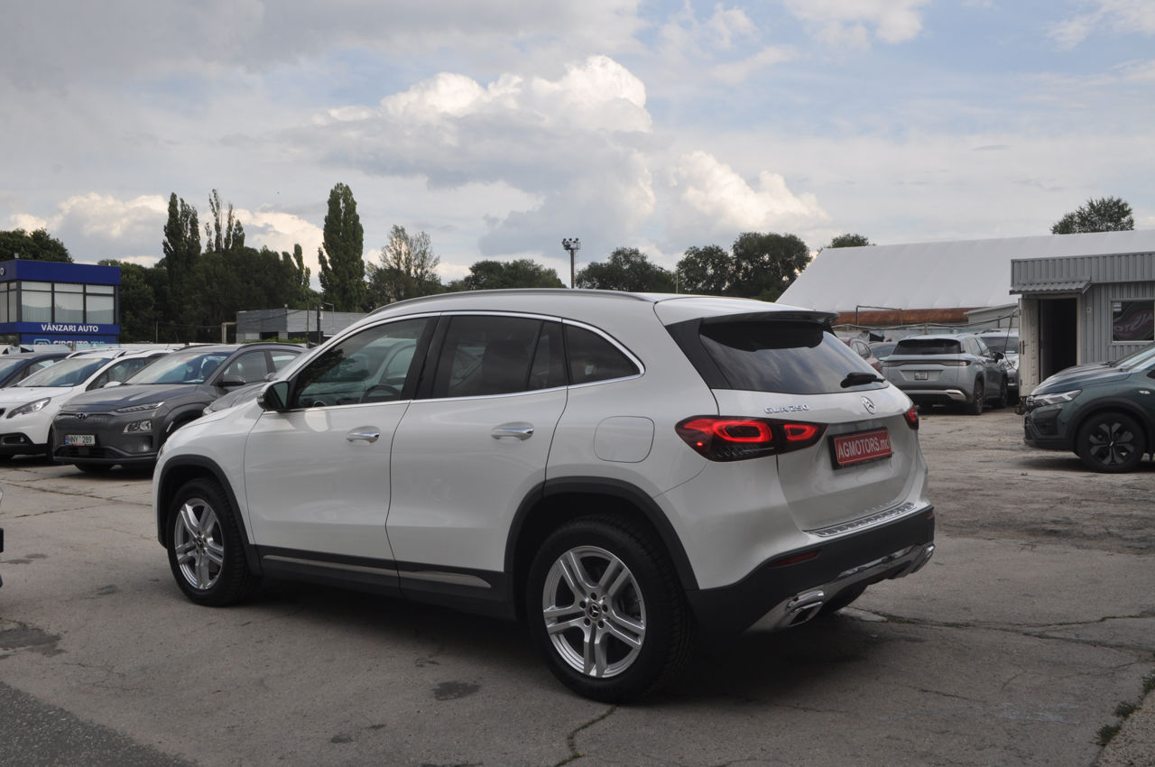 Mercedes GLA